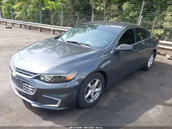 1G1ZB5ST4HF196404 2017 CHEVROLET MALIBU - Image 2