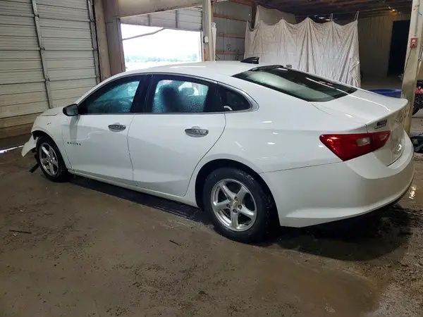 1G1ZB5ST4HF204064 2017 CHEVROLET MALIBU - Image 2