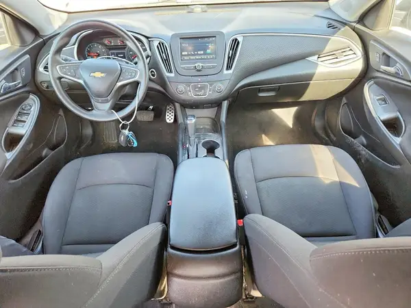 1G1ZB5ST4HF204887 2017 CHEVROLET MALIBU - Image 8