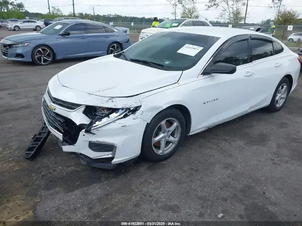 1G1ZB5ST4HF210933 2017 CHEVROLET MALIBU - Image 2