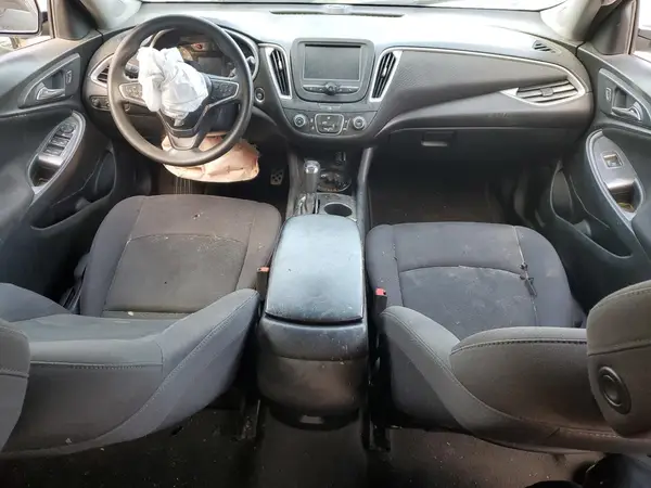 1G1ZB5ST4HF216585 2017 CHEVROLET MALIBU - Image 8