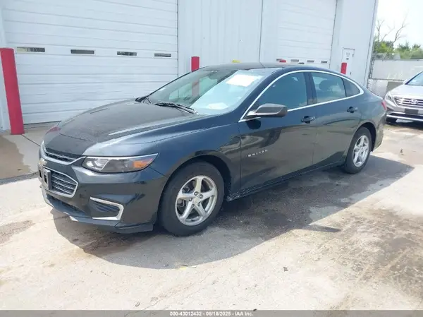 1G1ZB5ST4HF231782 2017 CHEVROLET MALIBU - Image 2