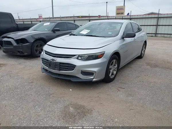 1G1ZB5ST4HF258173 2017 CHEVROLET MALIBU - Image 2