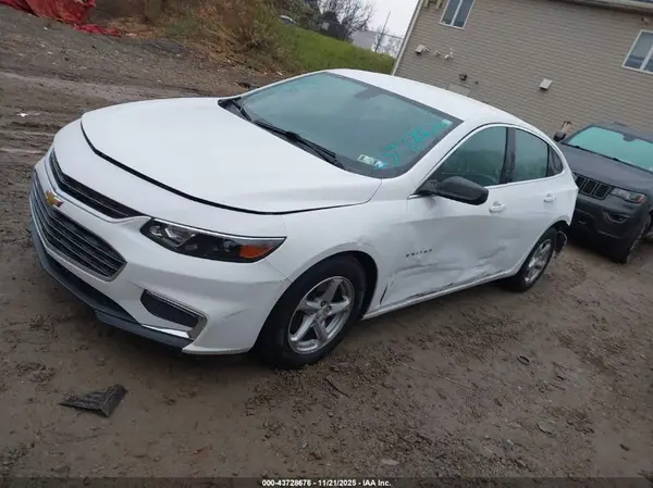 1G1ZB5ST4HF261879 2017 CHEVROLET MALIBU - Image 2