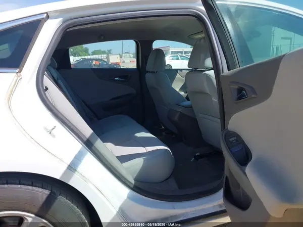 1G1ZB5ST4HF271473 2017 CHEVROLET MALIBU - Image 8