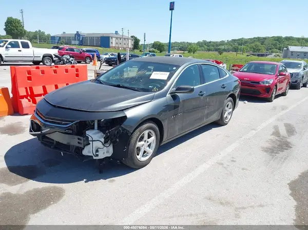 1G1ZB5ST4HF285521 2017 CHEVROLET MALIBU - Image 2