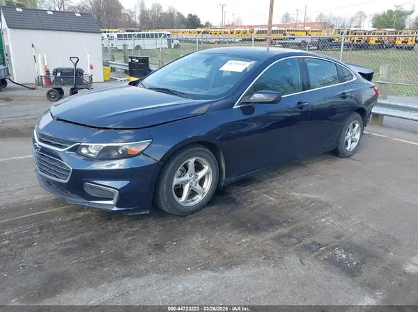 1G1ZB5ST4HF290783 2017 CHEVROLET MALIBU - Image 2