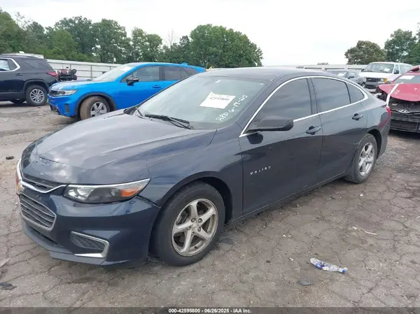 1G1ZB5ST4JF139240 2018 CHEVROLET MALIBU - Image 2