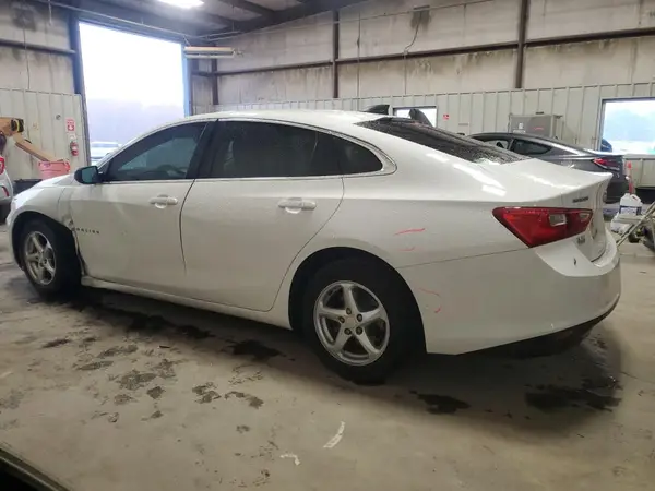 1G1ZB5ST4JF257532 2018 CHEVROLET MALIBU - Image 2