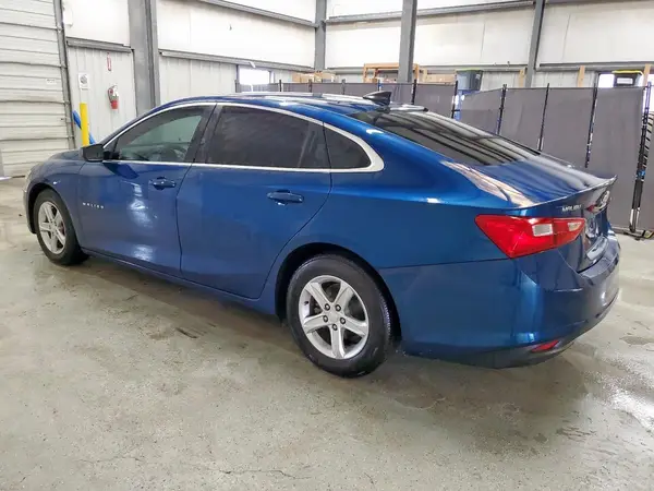 1G1ZB5ST4KF113304 2019 CHEVROLET MALIBU - Image 2