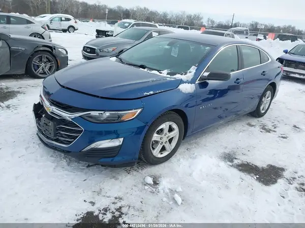 1G1ZB5ST4KF122312 2019 CHEVROLET MALIBU - Image 2