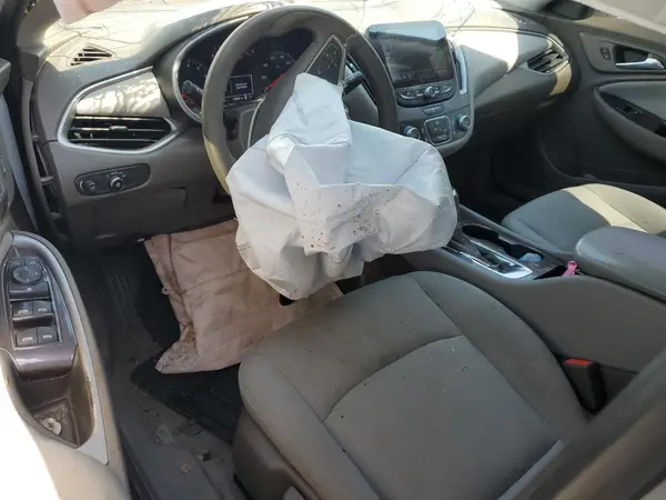1G1ZB5ST4KF147582 2019 CHEVROLET MALIBU - Image 8