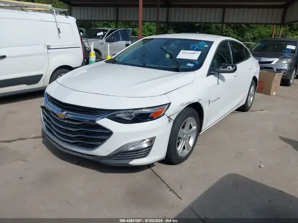 1G1ZB5ST4KF183529 2019 CHEVROLET MALIBU - Image 2