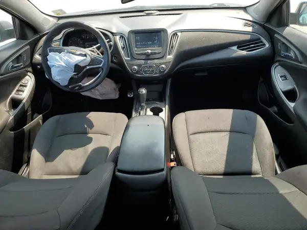1G1ZB5ST5HF175805 2017 CHEVROLET MALIBU - Image 8