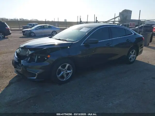 1G1ZB5ST5HF217468 2017 CHEVROLET MALIBU - Image 2