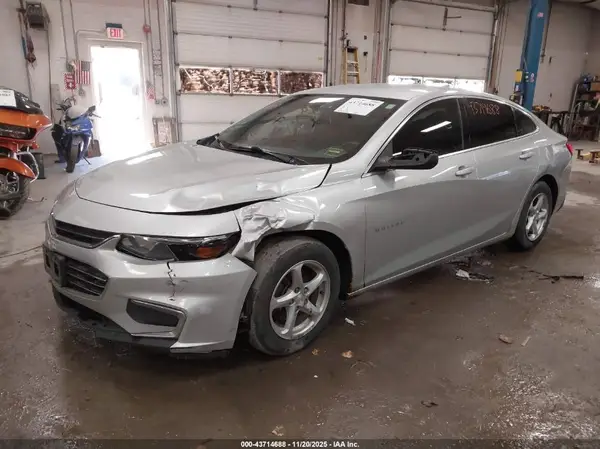 1G1ZB5ST5HF238868 2017 CHEVROLET MALIBU - Image 2