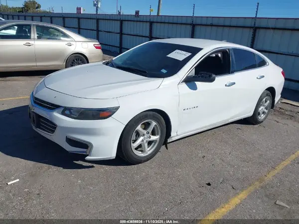 1G1ZB5ST5JF171212 2018 CHEVROLET MALIBU - Image 2