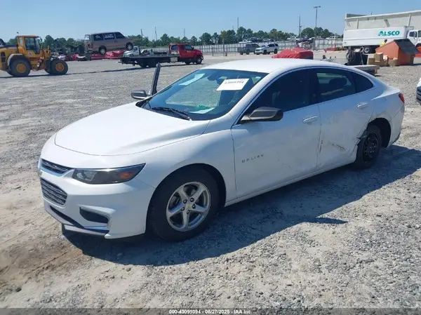 1G1ZB5ST5JF240805 2018 CHEVROLET MALIBU - Image 2