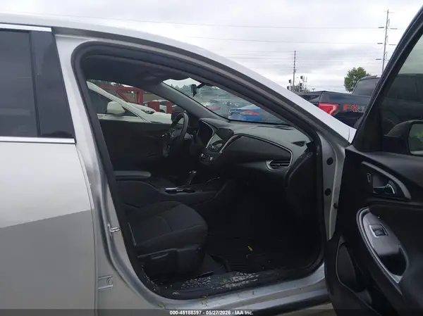 2019 CHEVROLET MALIBU IAAI lot 45188397 auction photo 5