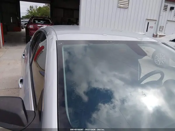 2019 CHEVROLET MALIBU IAAI lot 45188397 auction photo 6