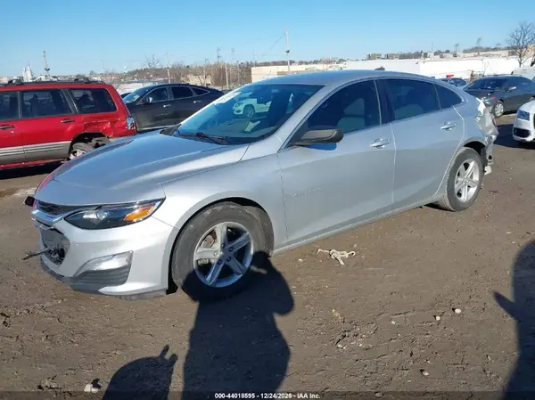 1G1ZB5ST5KF117720 2019 CHEVROLET MALIBU - Image 2