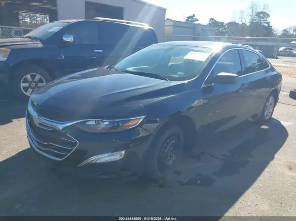 1G1ZB5ST5KF124621 2019 CHEVROLET MALIBU - Image 2