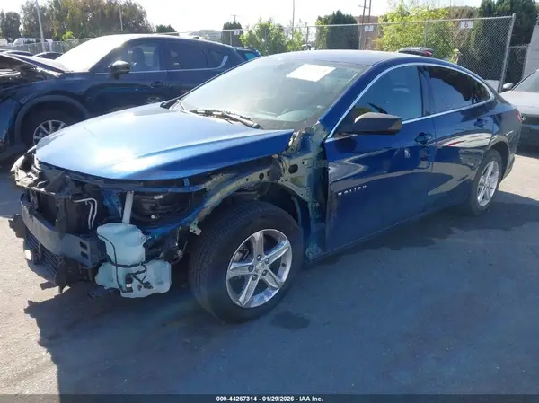 1G1ZB5ST5KF195916 2019 CHEVROLET MALIBU - Image 2