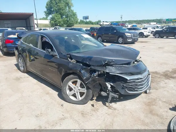 1G1ZB5ST5KF211516 2019 CHEVROLET MALIBU - Image 1