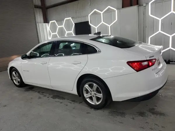 1G1ZB5ST5KF217204 2019 CHEVROLET MALIBU - Image 2