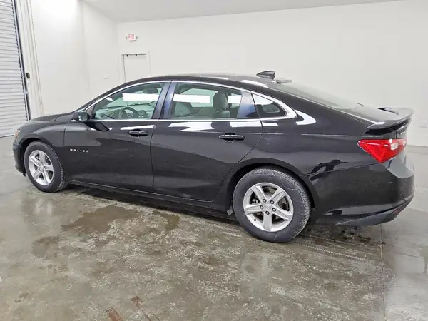 1G1ZB5ST5LF075213 2020 CHEVROLET MALIBU - Image 2