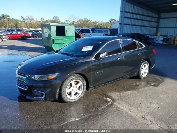 1G1ZB5ST6HF143820 2017 CHEVROLET MALIBU - Image 2