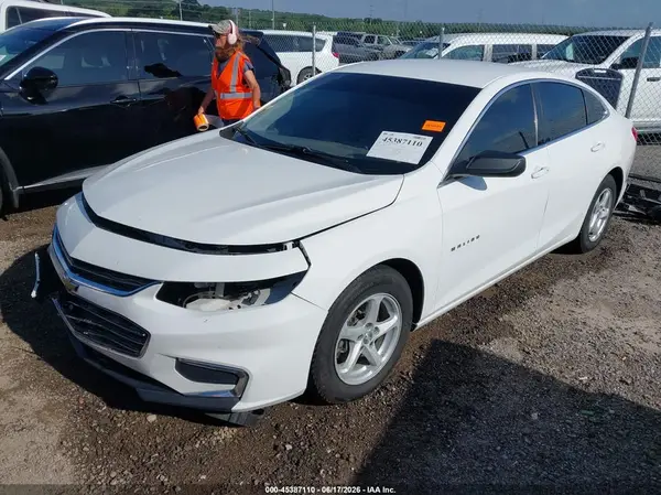 1G1ZB5ST6HF158009 2017 CHEVROLET MALIBU - Image 2