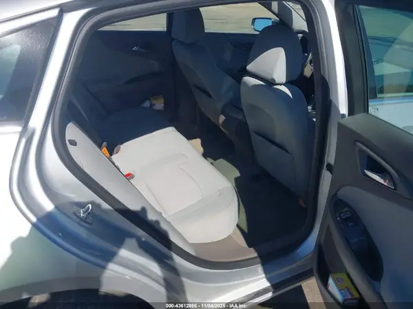 1G1ZB5ST6HF164876 2017 CHEVROLET MALIBU - Image 8
