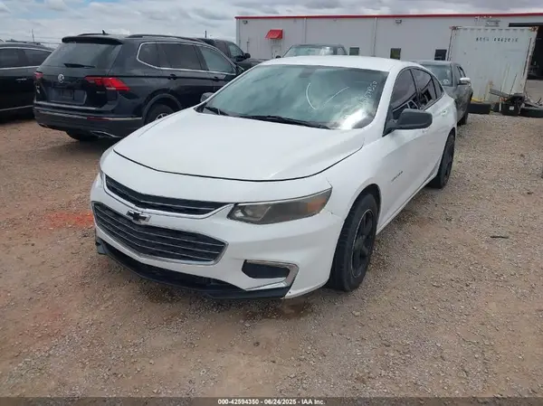 1G1ZB5ST6HF208942 2017 CHEVROLET MALIBU - Image 2