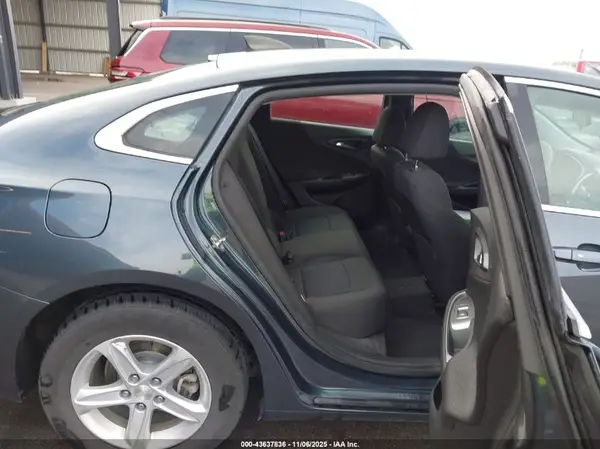 1G1ZB5ST6KF123977 2019 CHEVROLET MALIBU - Image 8