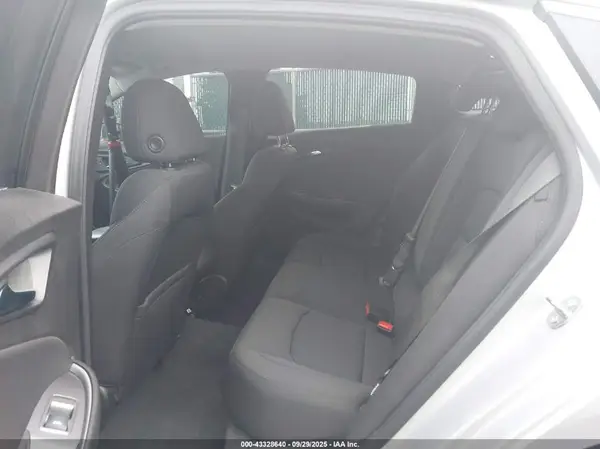 1G1ZB5ST6KF192698 2019 CHEVROLET MALIBU - Image 8