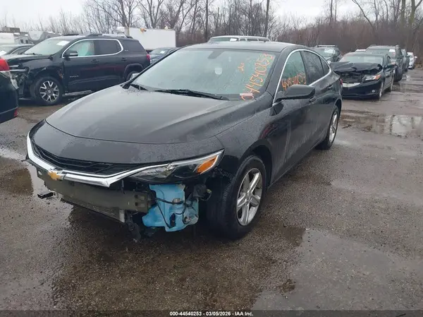 1G1ZB5ST6KF197240 2019 CHEVROLET MALIBU - Image 2
