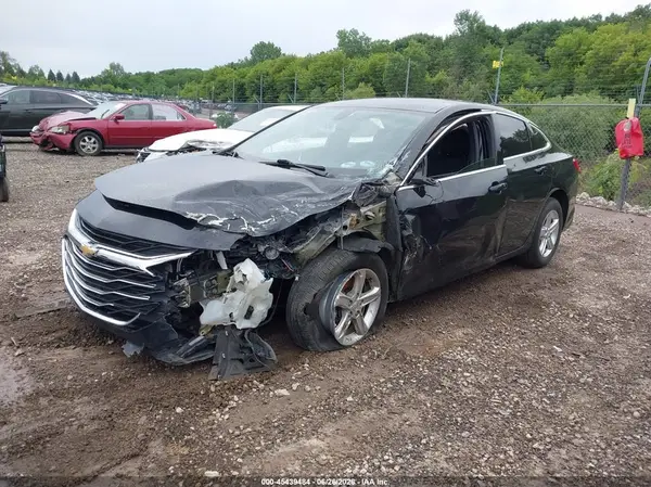 1G1ZB5ST6KF201058 2019 CHEVROLET MALIBU - Image 2