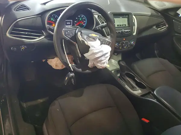 1G1ZB5ST7HF103939 2017 CHEVROLET MALIBU - Image 8