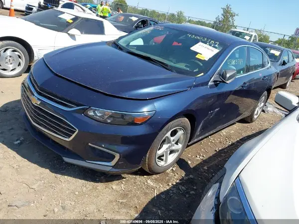 1G1ZB5ST7HF139467 2017 CHEVROLET MALIBU - Image 2