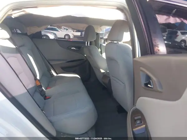 1G1ZB5ST7HF271385 2017 CHEVROLET MALIBU - Image 8
