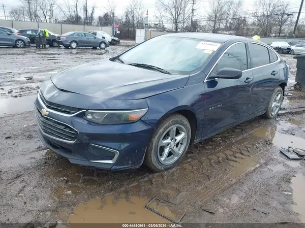 1G1ZB5ST7JF242104 2018 CHEVROLET MALIBU - Image 2