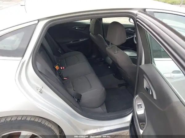 1G1ZB5ST7KF143722 2019 CHEVROLET MALIBU - Image 8
