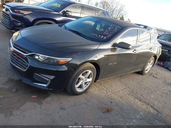 1G1ZB5ST8HF194378 2017 CHEVROLET MALIBU - Image 2