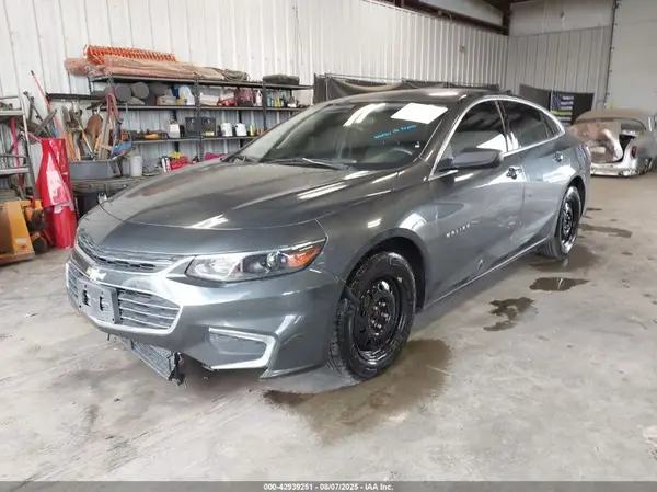 1G1ZB5ST8HF204942 2017 CHEVROLET MALIBU - Image 2