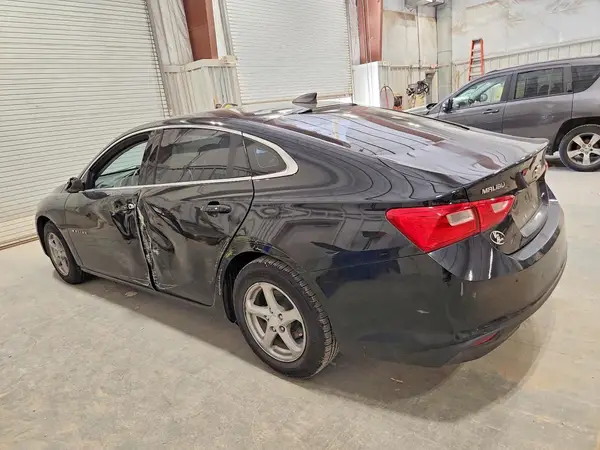 1G1ZB5ST8HF231185 2017 CHEVROLET MALIBU - Image 2