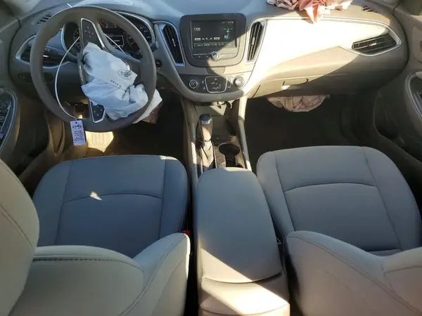 1G1ZB5ST8HF261562 2017 CHEVROLET MALIBU - Image 8