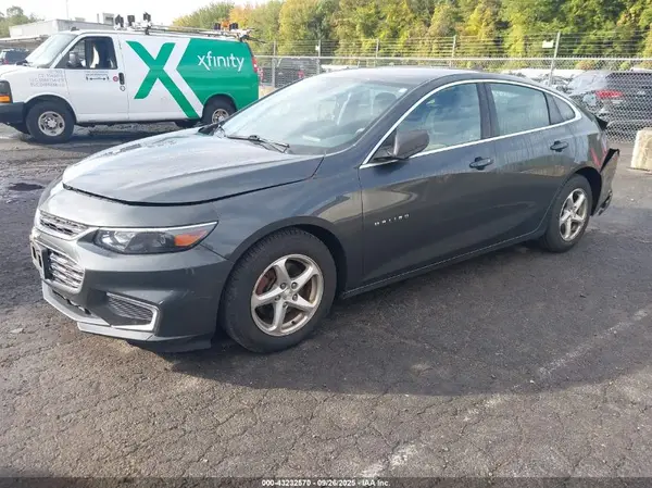 1G1ZB5ST8HF268687 2017 CHEVROLET MALIBU - Image 2
