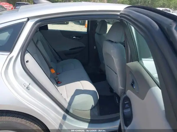 1G1ZB5ST8HF287577 2017 CHEVROLET MALIBU - Image 8