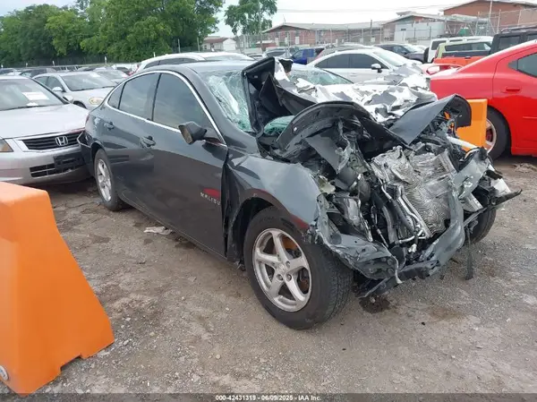 1G1ZB5ST8JF140729 2018 CHEVROLET MALIBU - Image 1